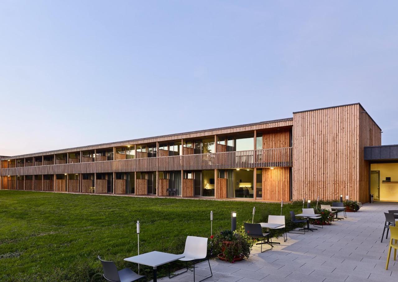Waldstrand-Hotel Großschönau Exteriör bild